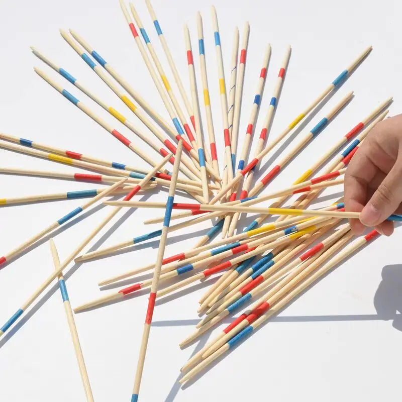 Jeu traditionnel de bâtonnets de ramassage en bois de Mikado Spiel avec jeu de boîte durable et utile