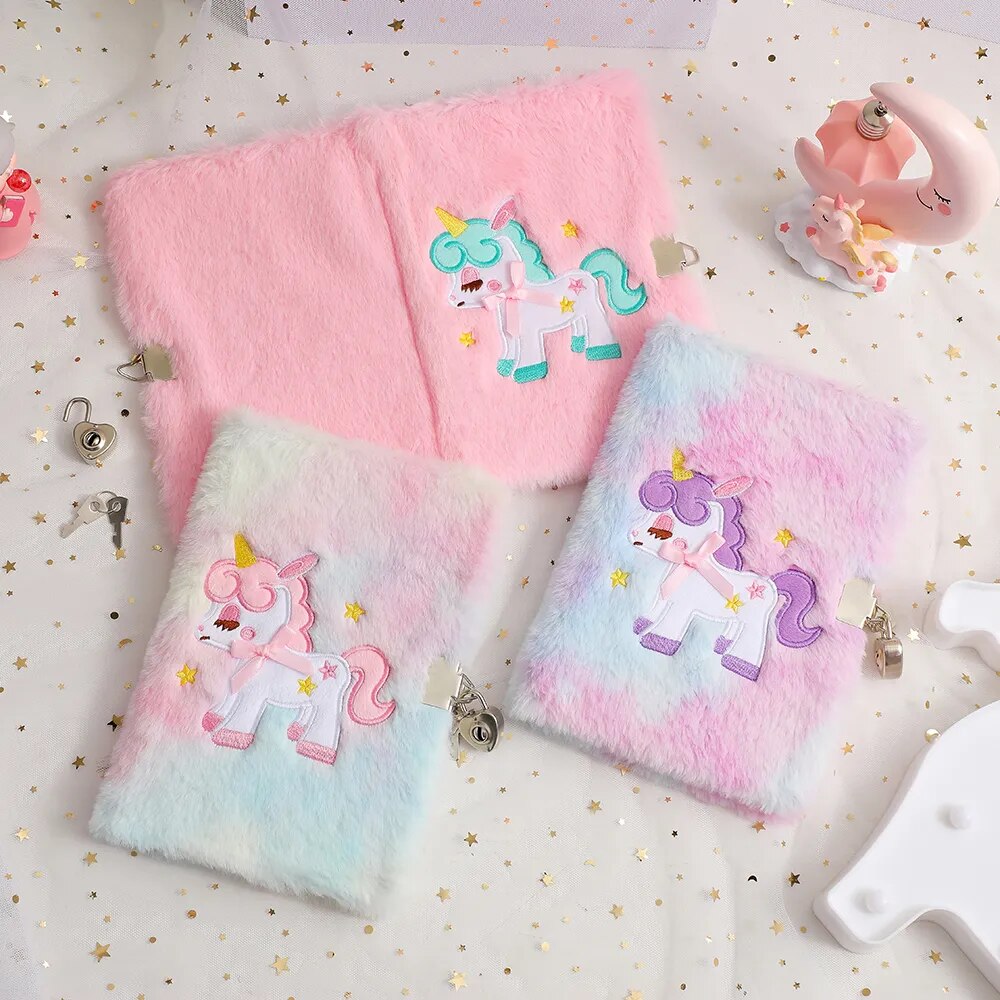 carnet de notes en peluche licorne verouille