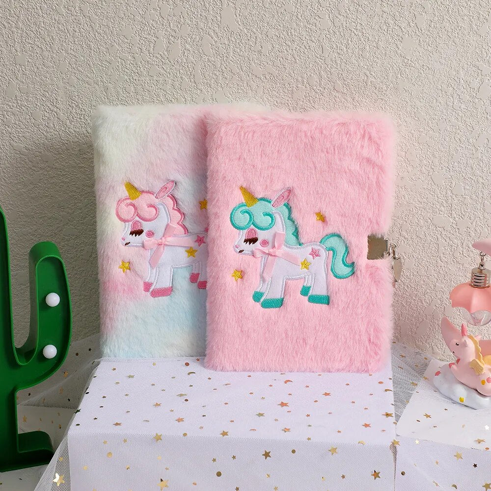 carnet de notes en peluche licorne verouille